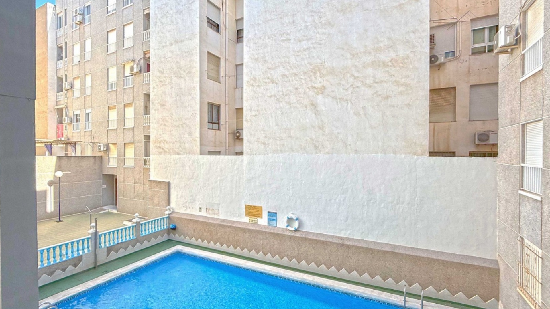 Återförsäljning - Lägenhet - Torrevieja - El Acequión - Los Náufragos