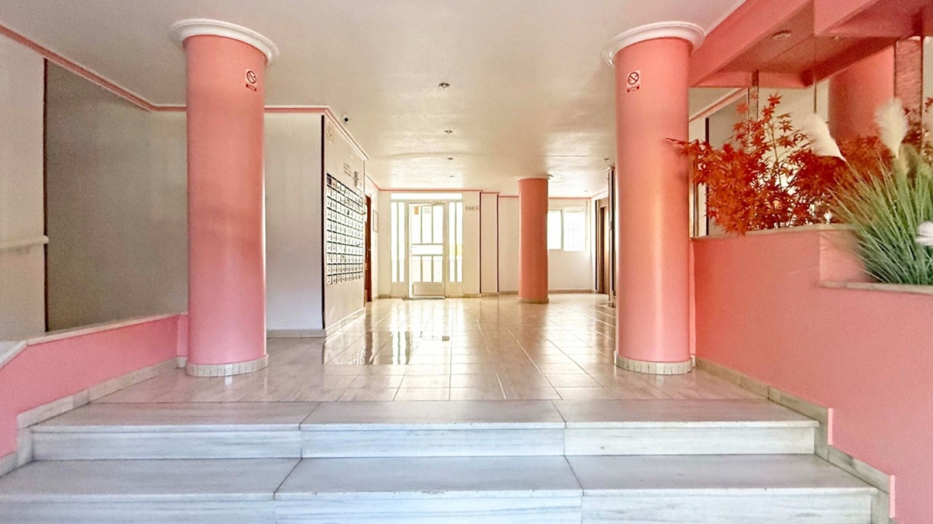 Återförsäljning - Lägenhet - Torrevieja - El Acequión - Los Náufragos