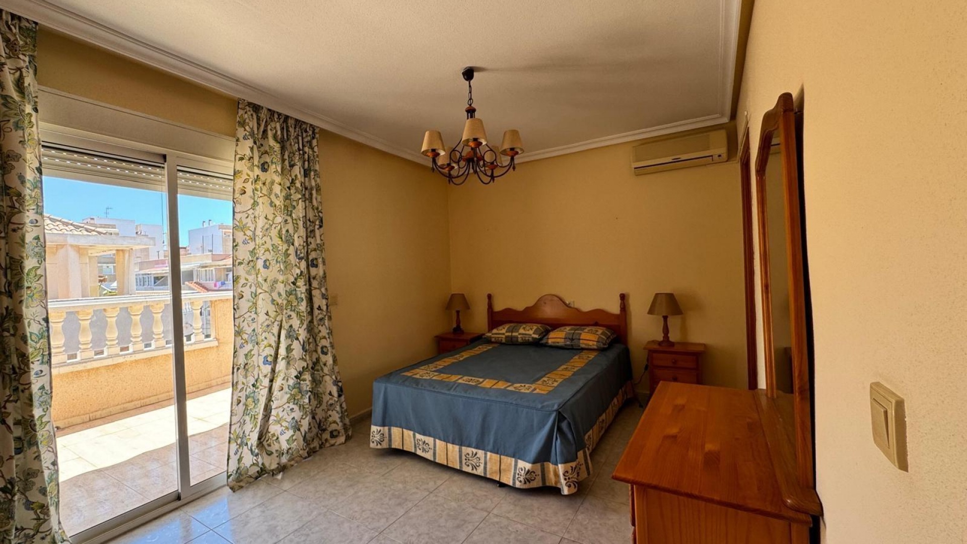 Återförsäljning - Lägenhet - Torrevieja - Habaneras