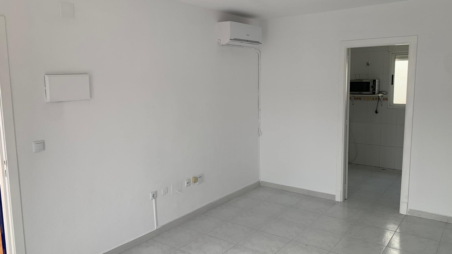 Återförsäljning - Lägenhet - Torrevieja - Jardin del Mar