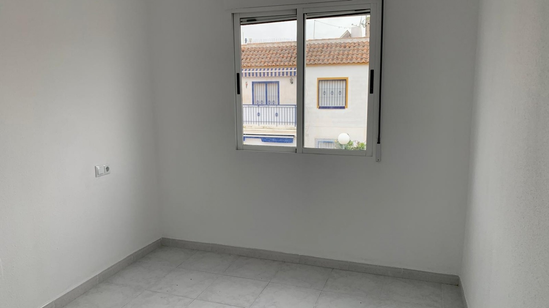 Återförsäljning - Lägenhet - Torrevieja - Jardin del Mar