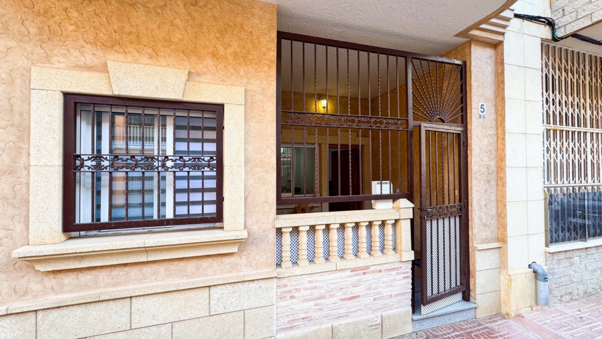 Återförsäljning - Lägenhet - Torrevieja - La Mata