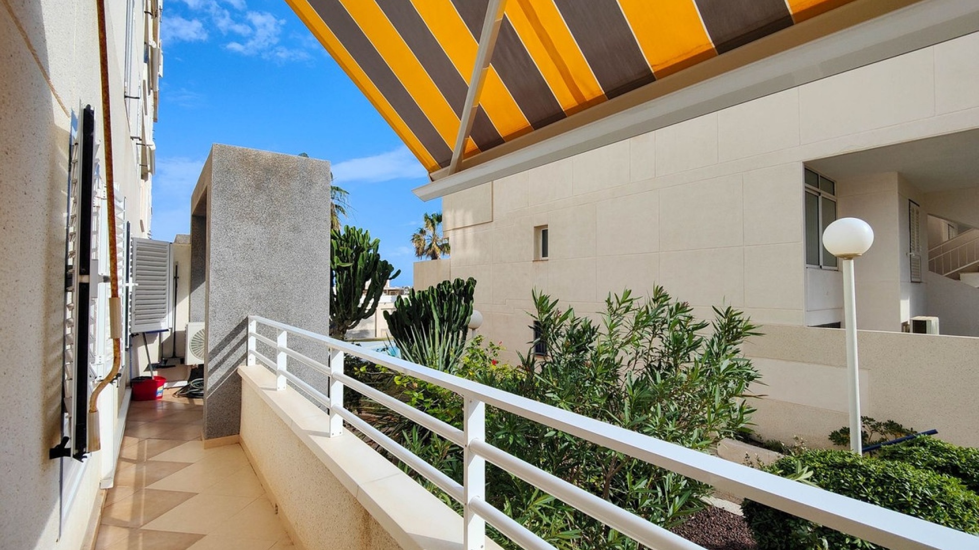 Återförsäljning - Lägenhet - Torrevieja - La Mata