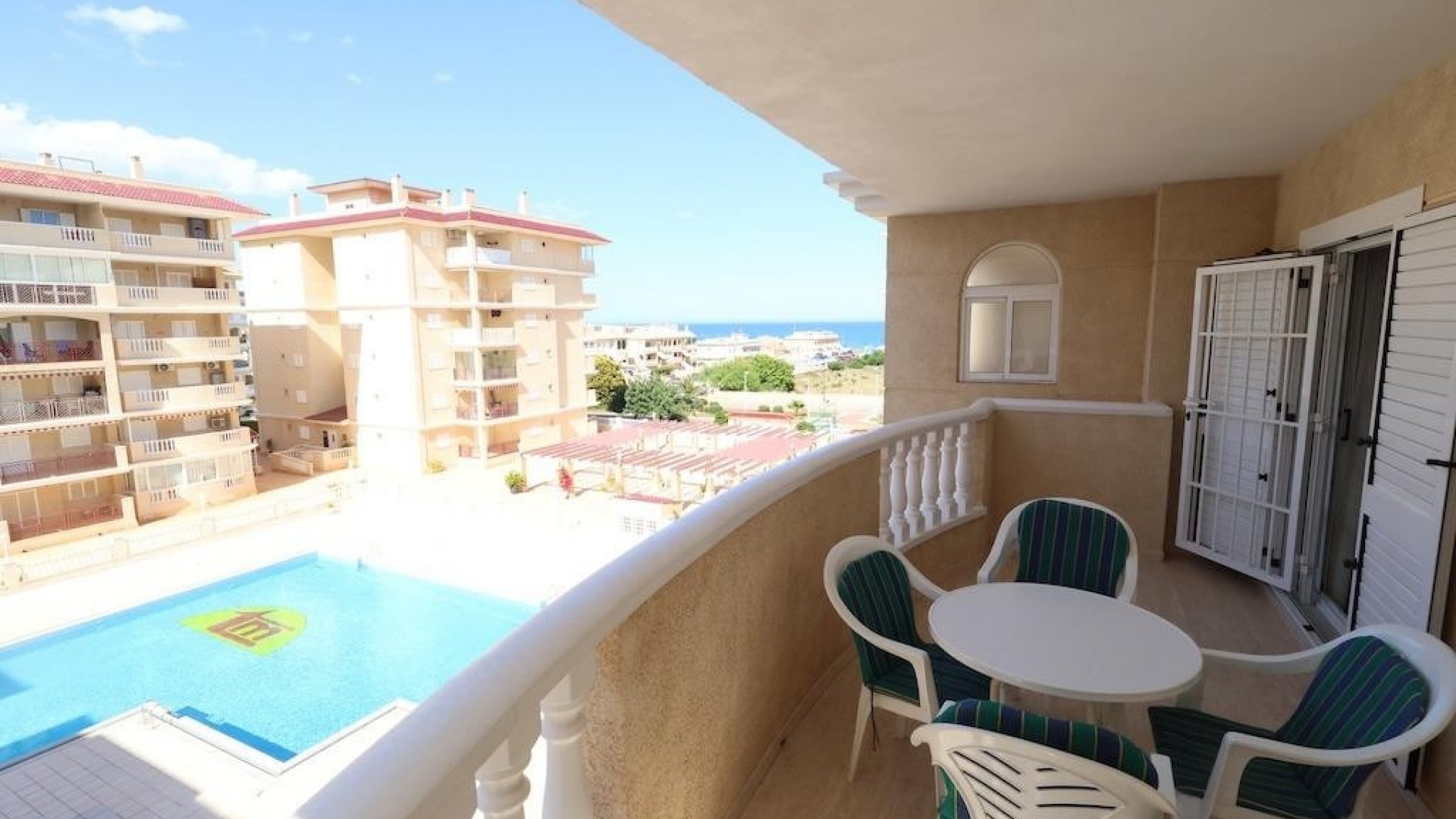 Återförsäljning - Lägenhet - Torrevieja - La Mata