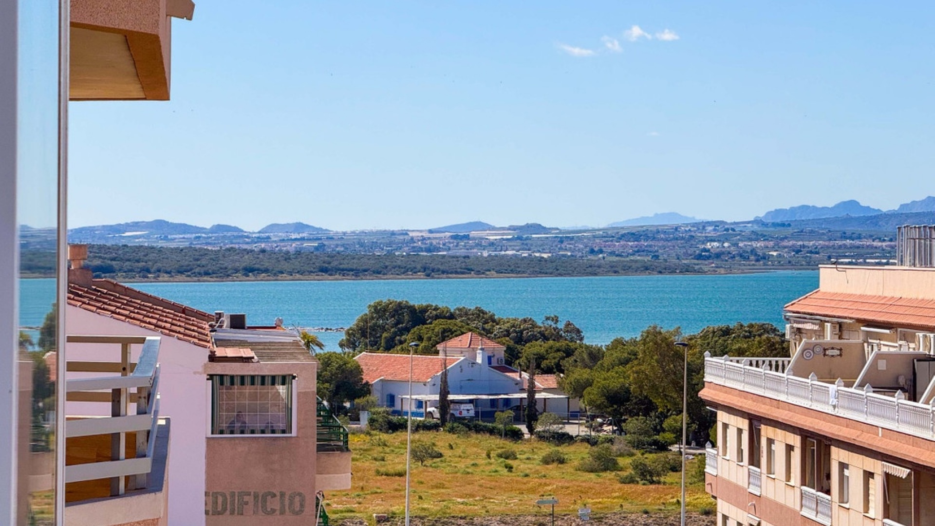 Återförsäljning - Lägenhet - Torrevieja - La Mata