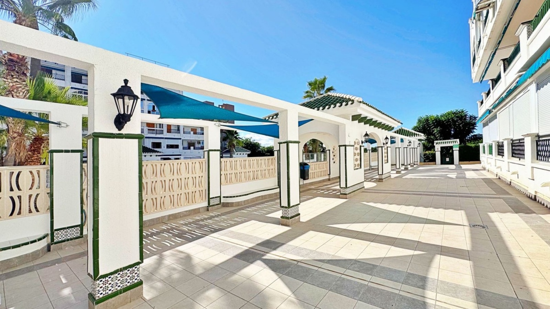 Återförsäljning - Lägenhet - Torrevieja - La Mata