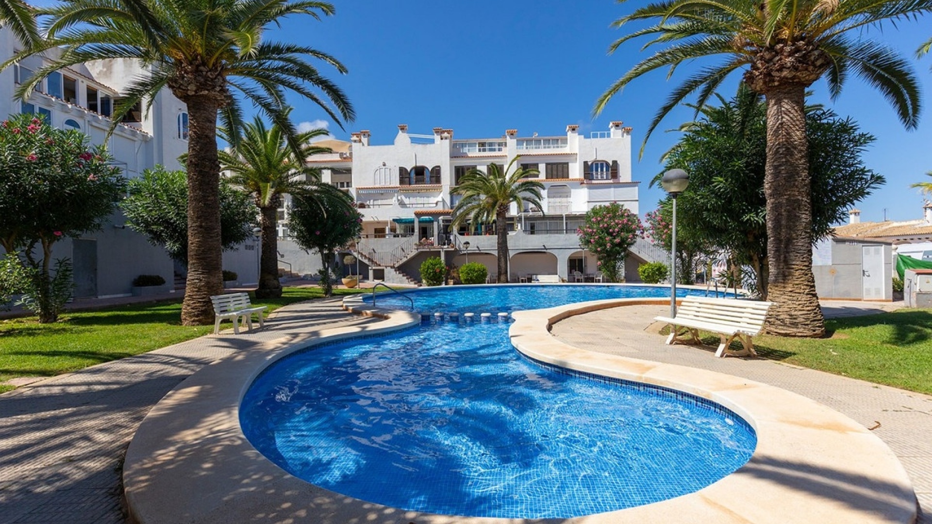Återförsäljning - Lägenhet - Torrevieja - La Mata