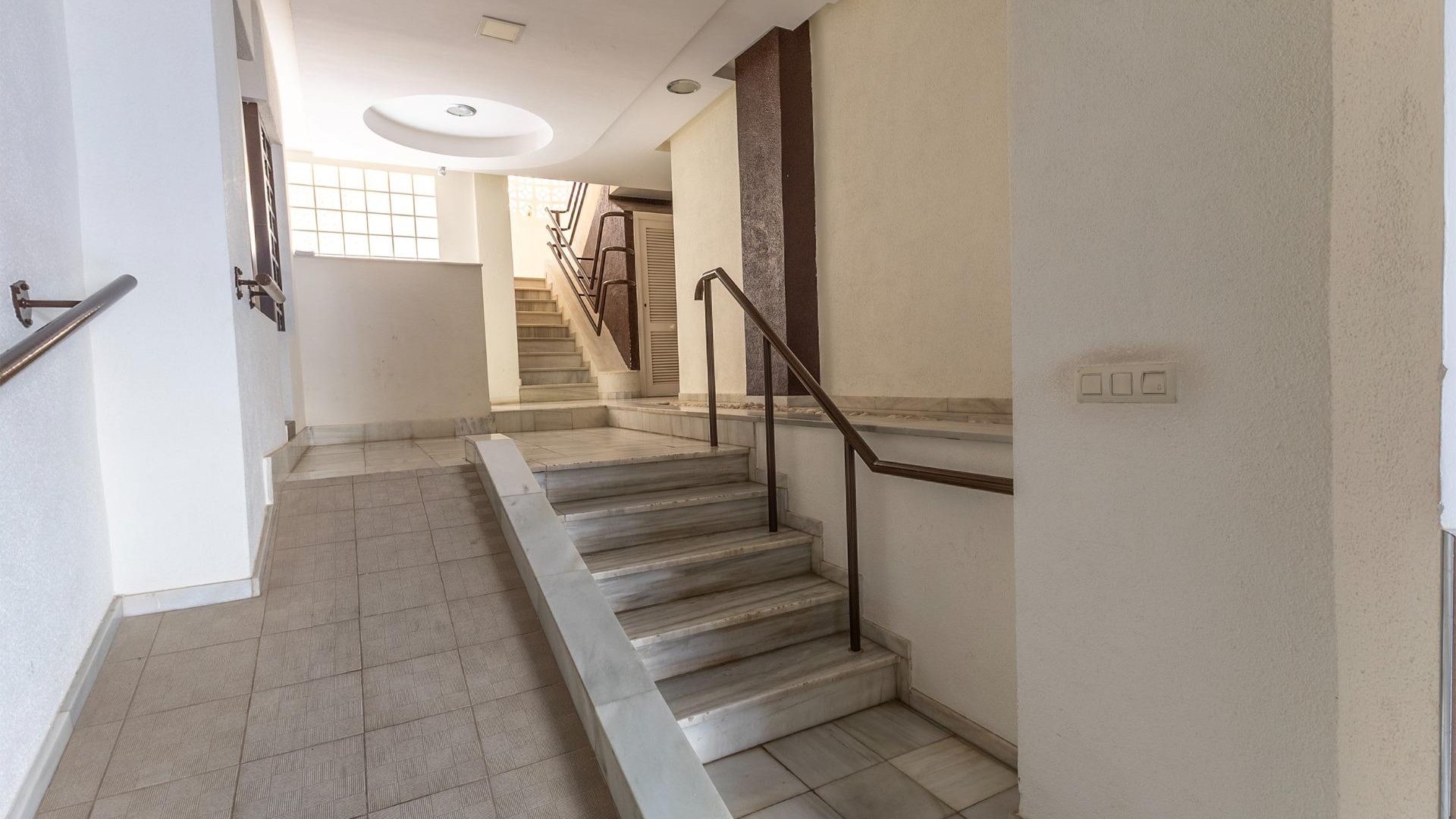 Återförsäljning - Lägenhet - Torrevieja - la veleta