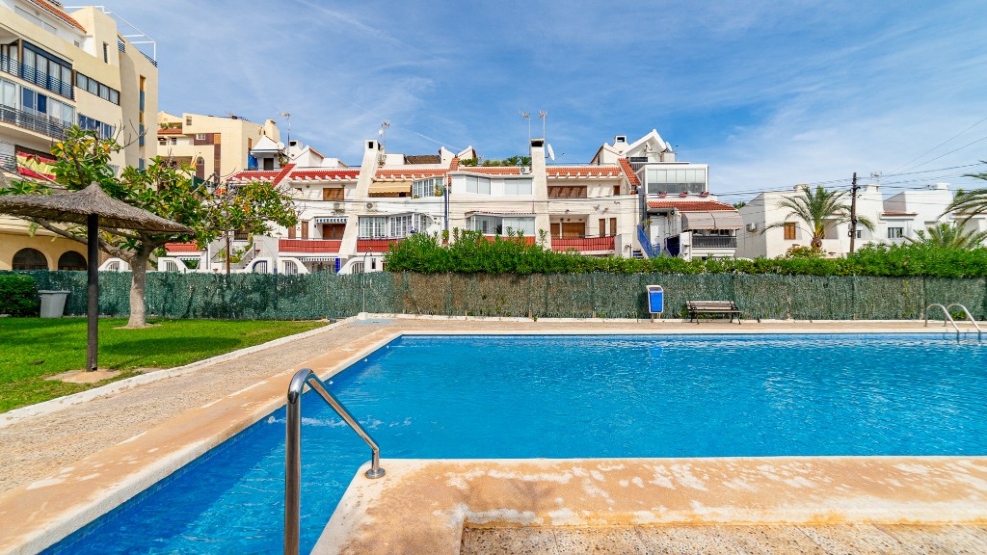 Återförsäljning - Lägenhet - Torrevieja - Mar Azul