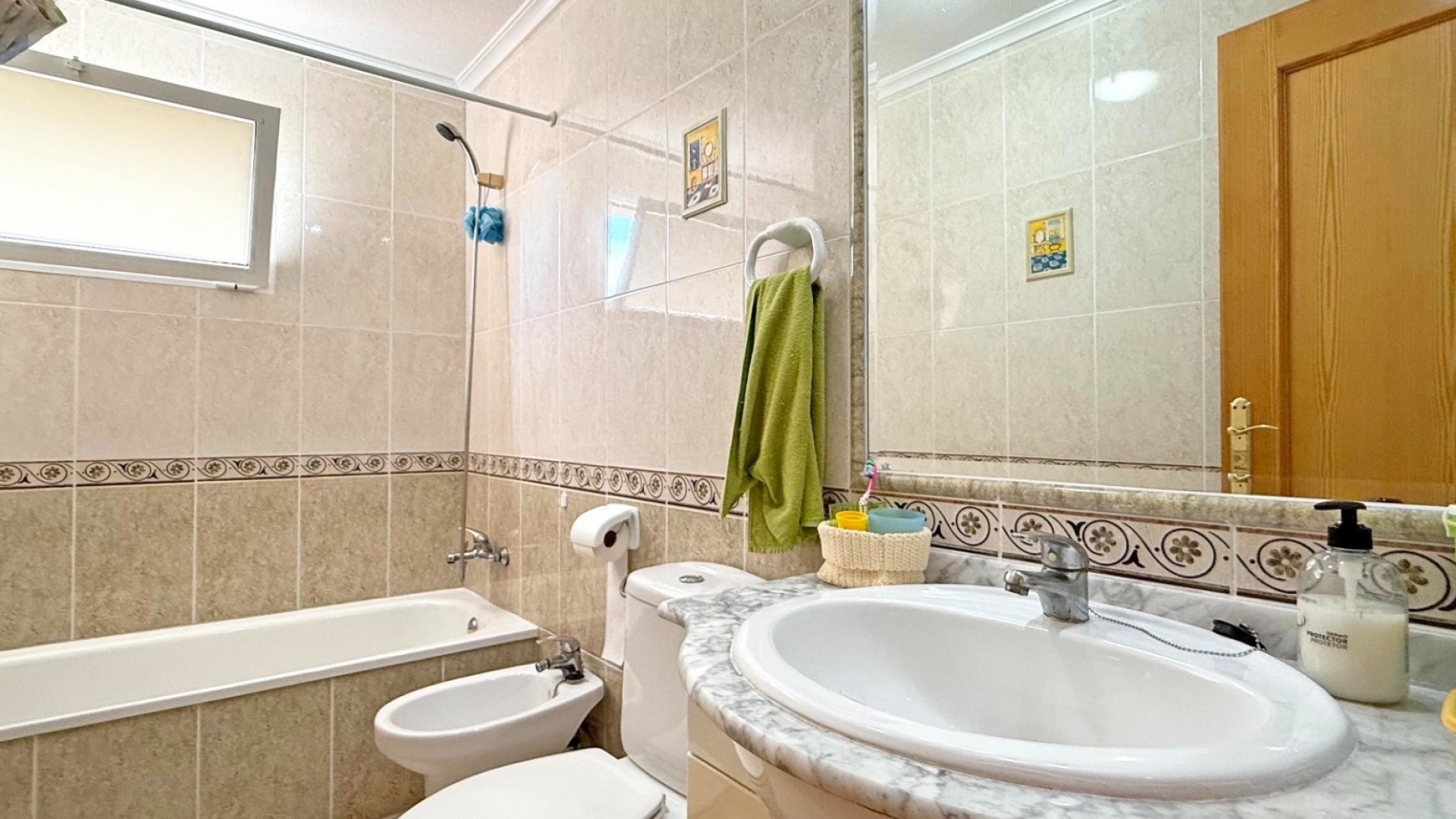 Återförsäljning - Lägenhet - Torrevieja - Nueva Torrevieja