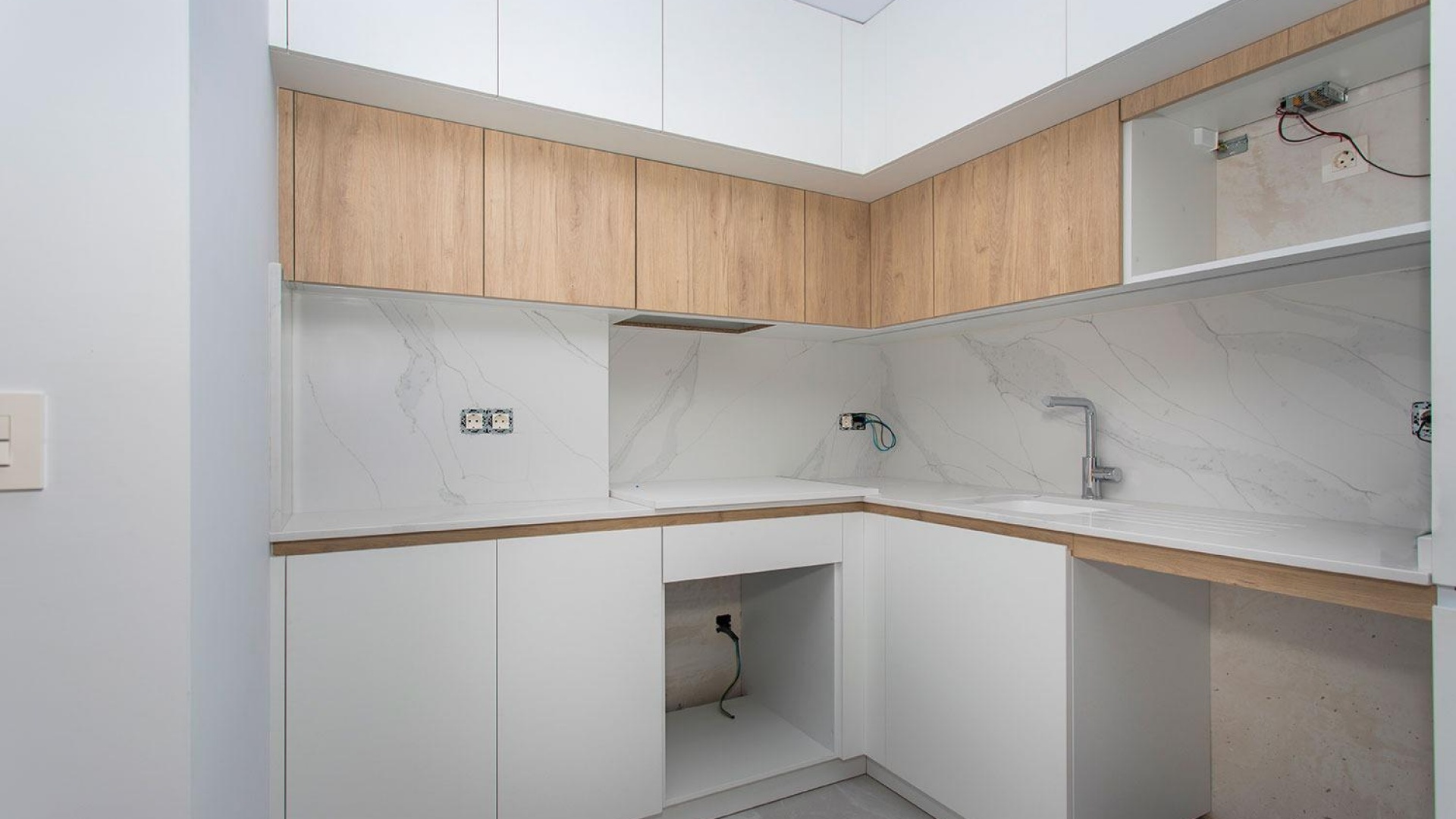 Återförsäljning - Lägenhet - Torrevieja - Paseo maritimo