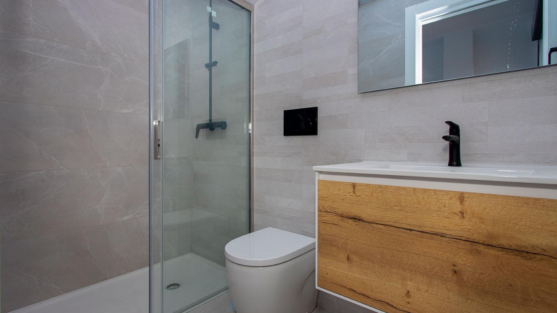 Återförsäljning - Lägenhet - Torrevieja - Paseo maritimo