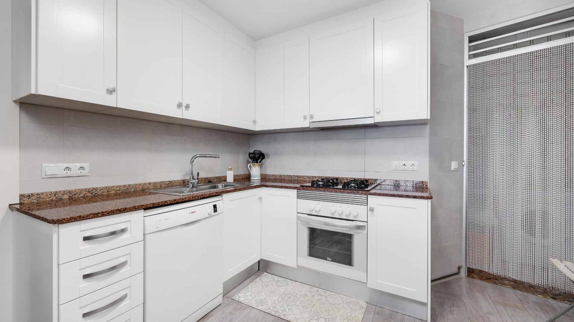 Återförsäljning - Lägenhet - Torrevieja - Piscinas naturales