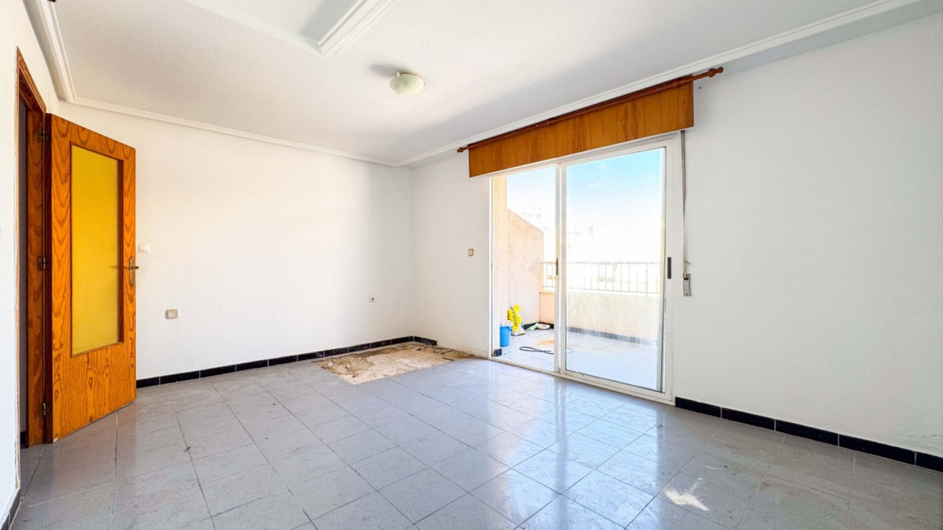 Återförsäljning - Lägenhet - Torrevieja - Playa De Los Locos