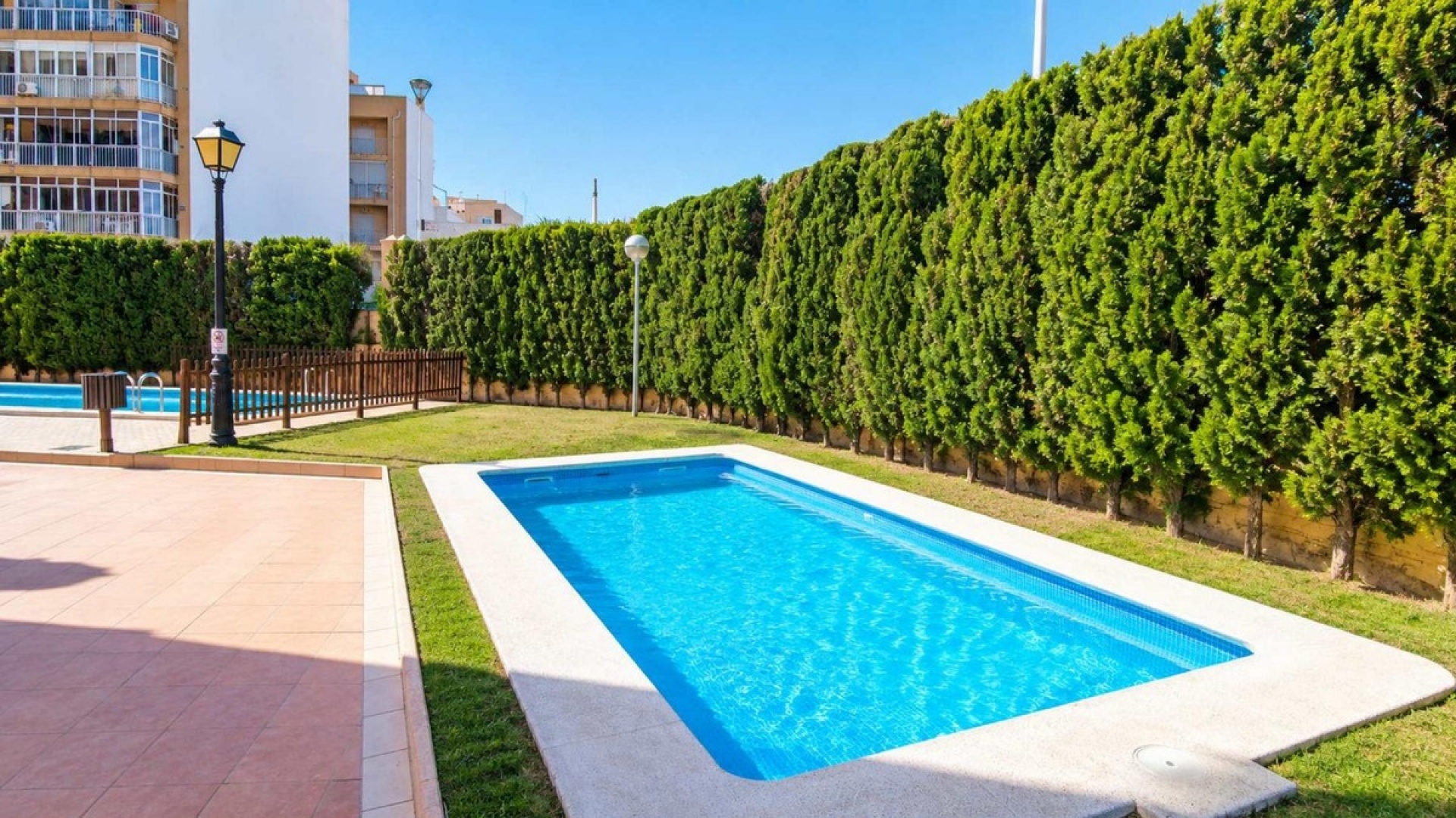 Återförsäljning - Lägenhet - Torrevieja - Playa De Los Locos
