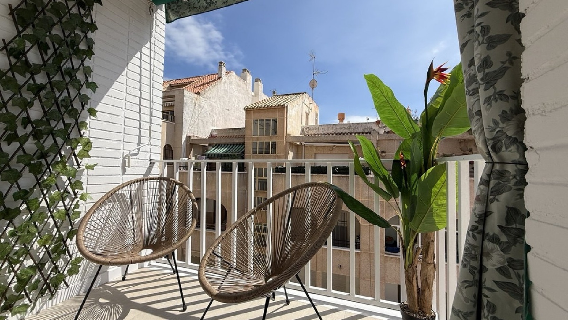 Återförsäljning - Lägenhet - Torrevieja - Playa Del Cura