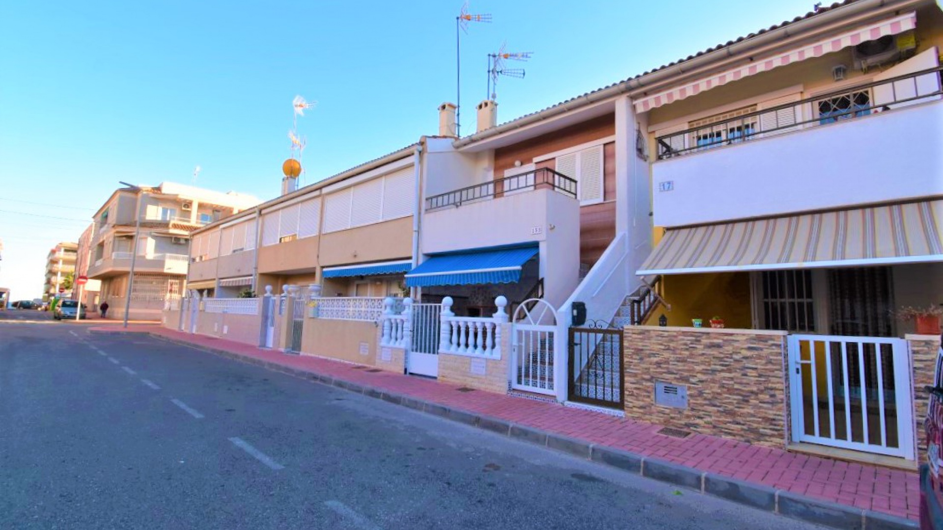 Återförsäljning - Lägenhet - Torrevieja - Playa Los Naufragos