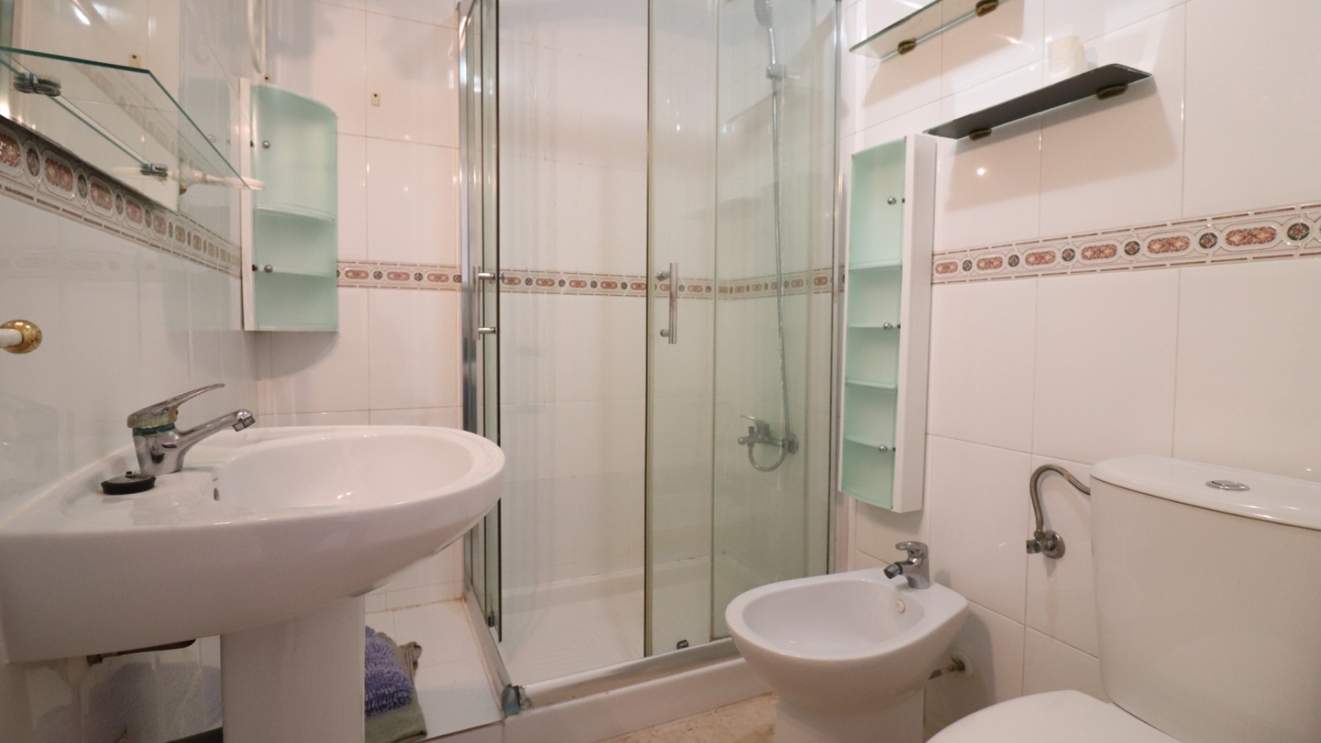 Återförsäljning - Lägenhet - Torrevieja - san luis