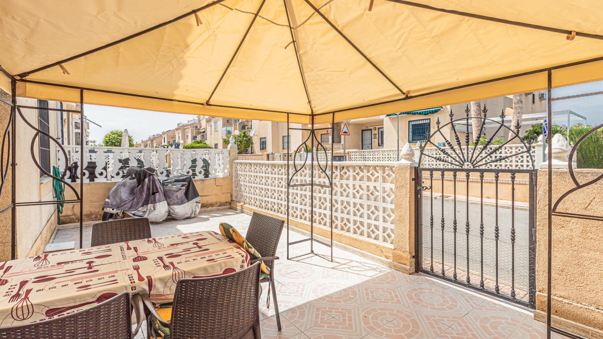 Återförsäljning - Lägenhet - Torrevieja - san luis