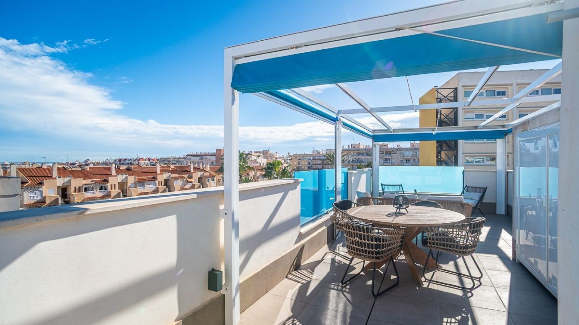 Återförsäljning - Lägenhet - Torrevieja - Torrevieja Centro