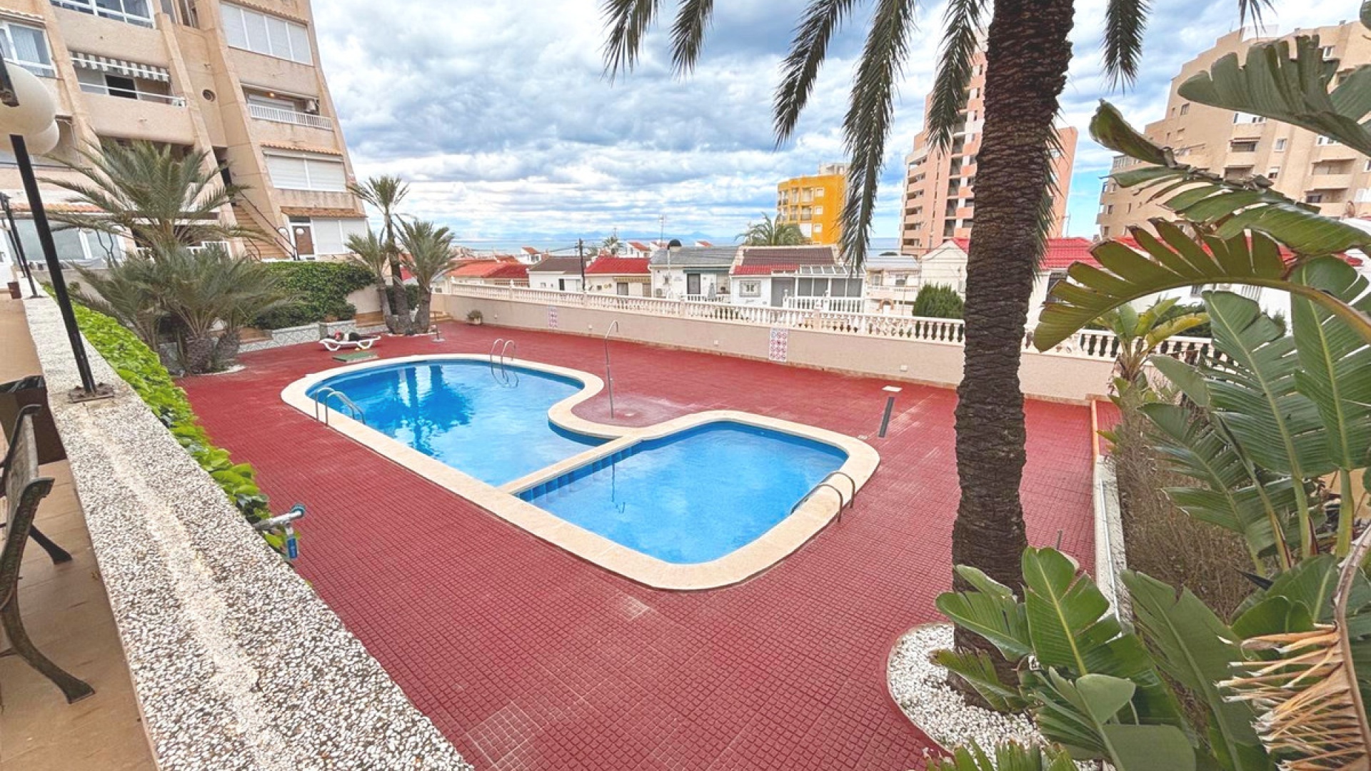 Återförsäljning - Lägenhet - Torrevieja - Torrevieja Centro