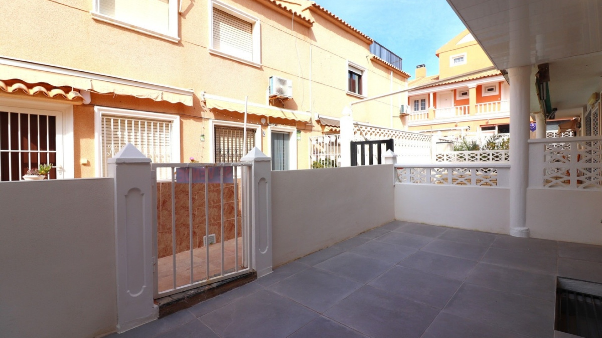 Återförsäljning - Lägenhet - Torrevieja - Torrevieja Centro
