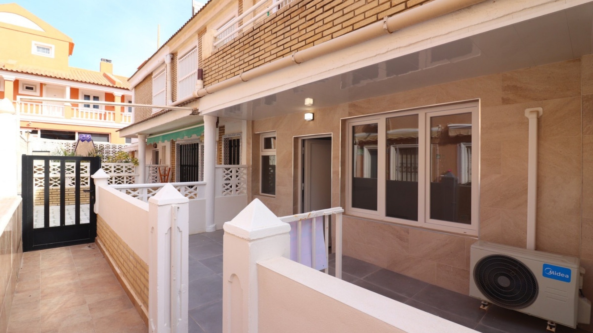 Återförsäljning - Lägenhet - Torrevieja - Torrevieja Centro