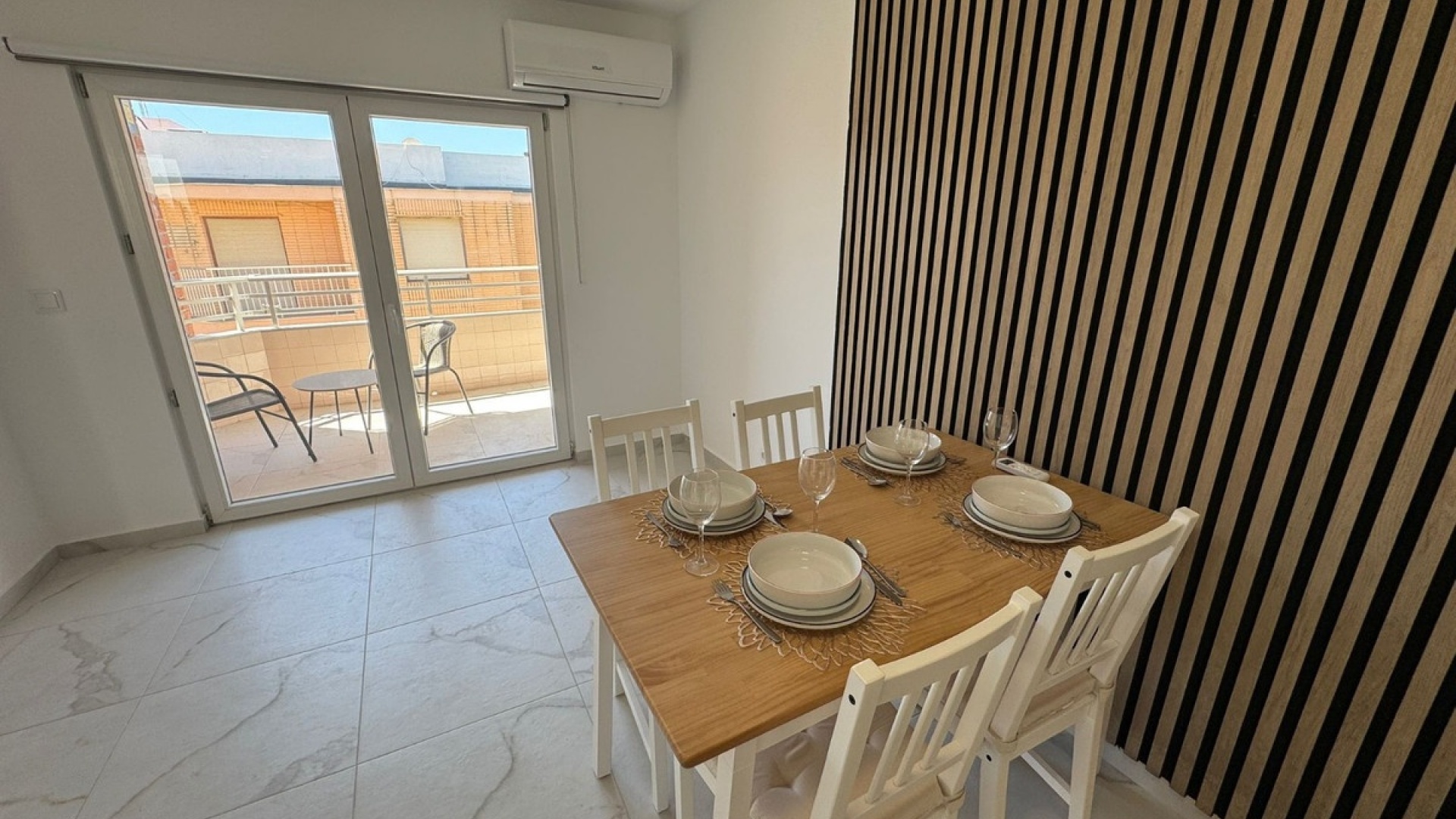 Återförsäljning - Lägenhet - Torrevieja - Torrevieja Centro