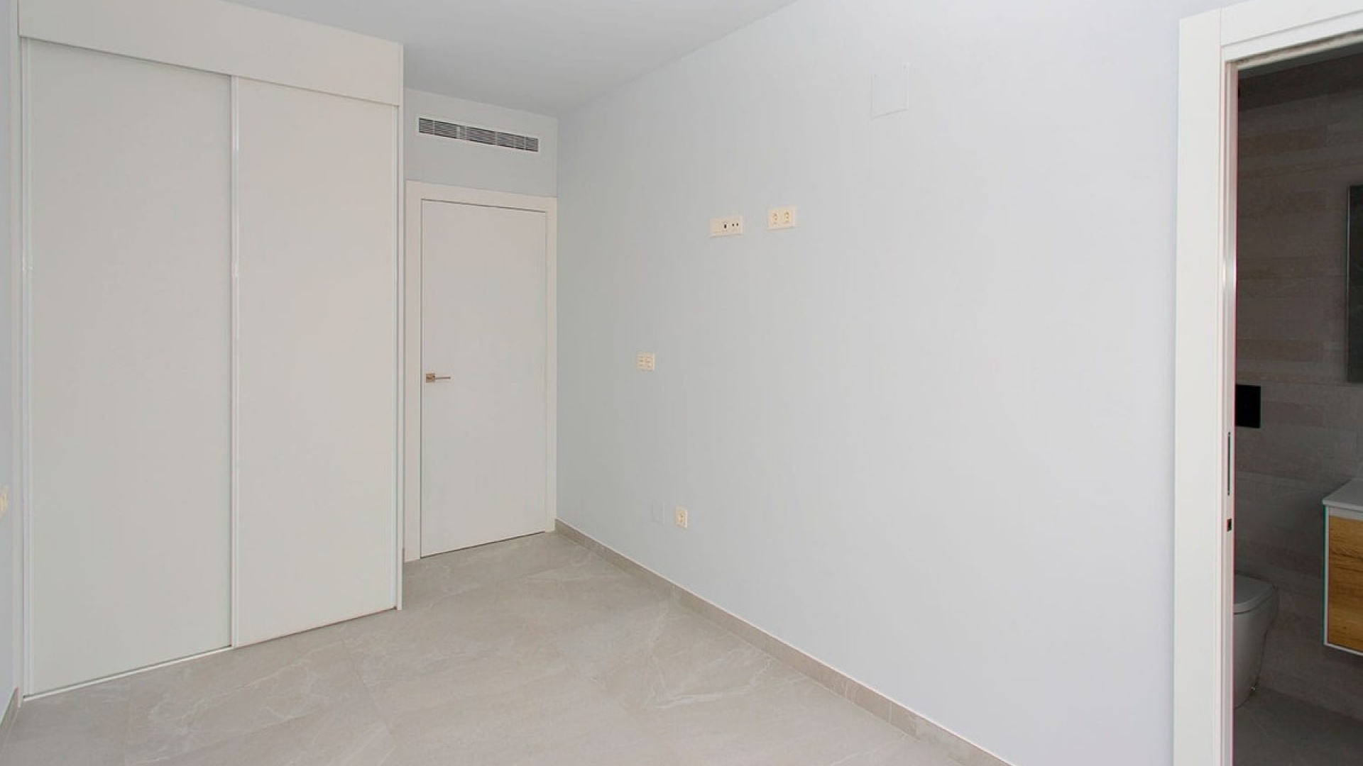 Återförsäljning - Lägenhet - Torrevieja - Torrevieja Centro