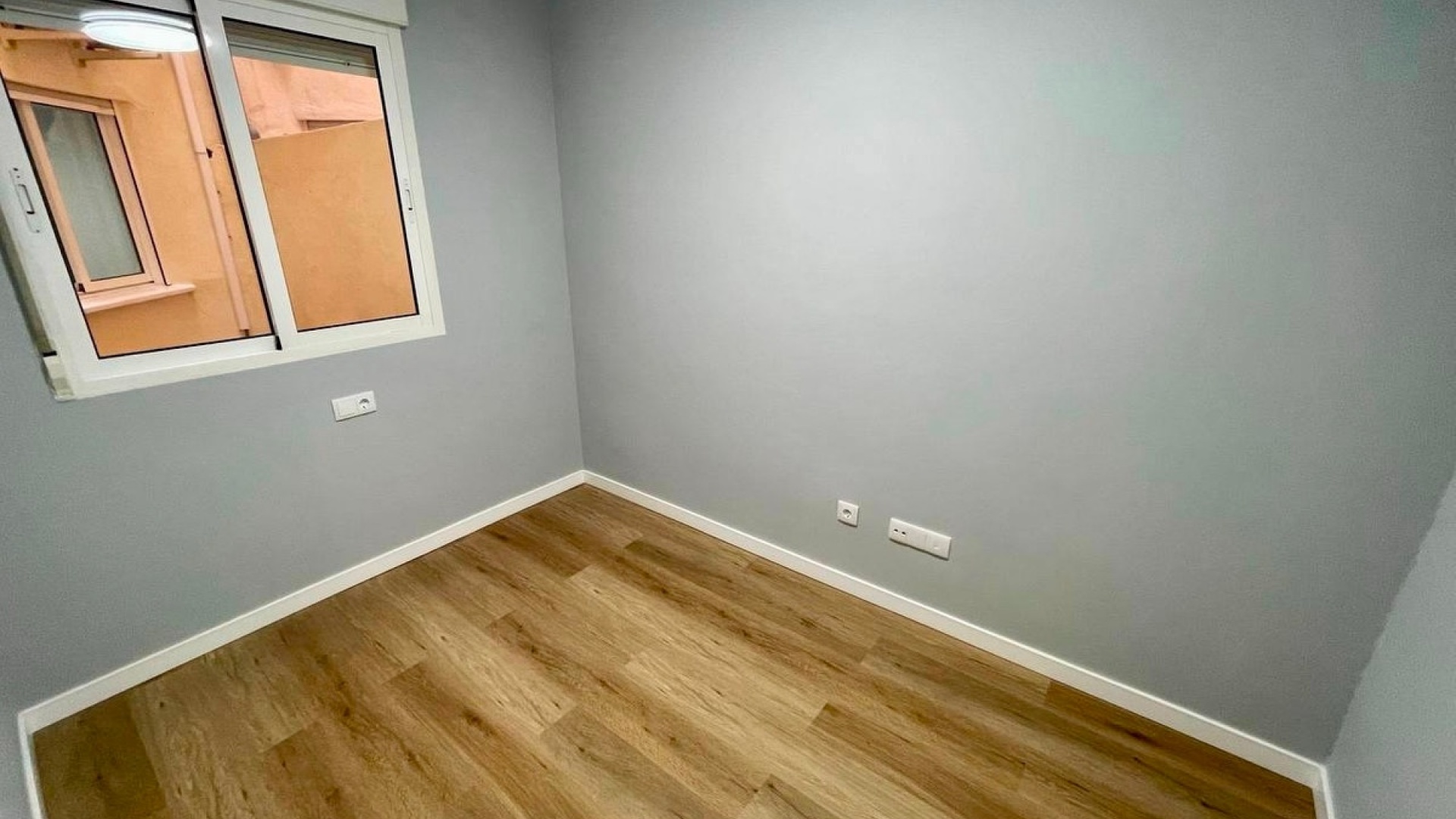 Återförsäljning - Lägenhet - Torrevieja - Torrevieja Centro