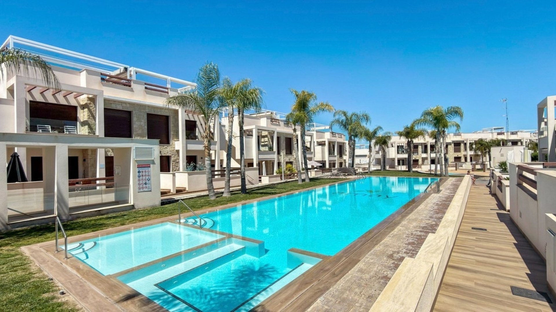 Återförsäljning - Lägenhet - Torrevieja - Torrevieja Centro