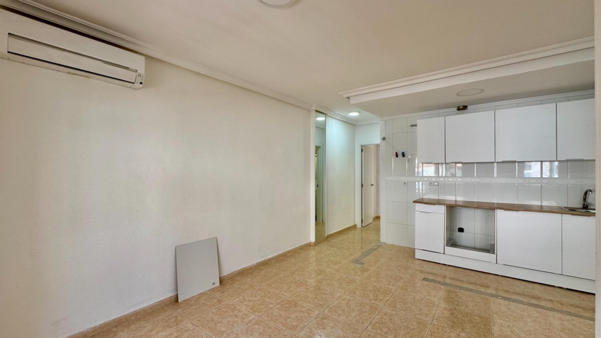 Återförsäljning - Lägenhet - Torrevieja - Torrevieja Centro