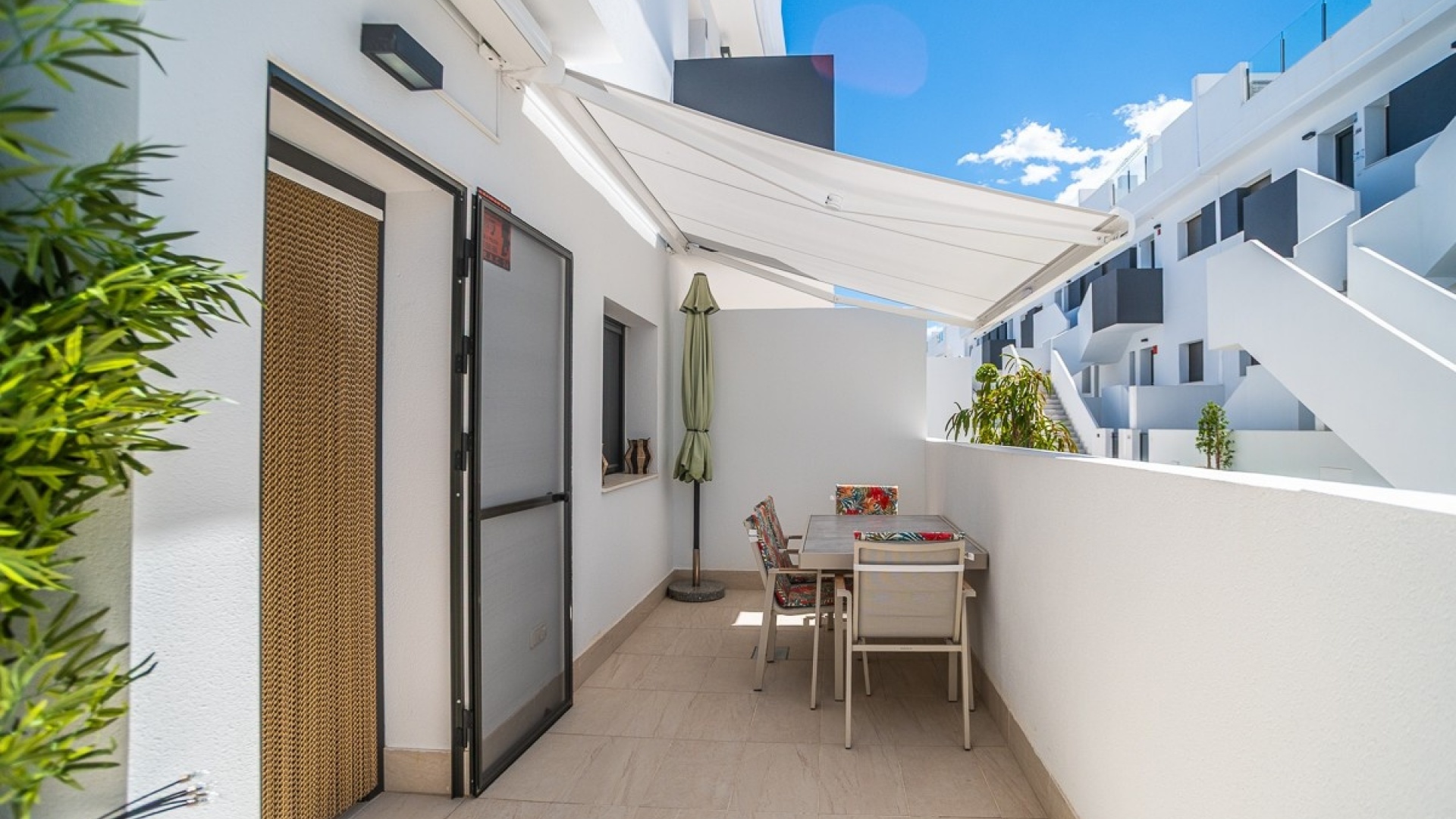 Återförsäljning - Lägenhet - Torrevieja - Torrevieja Centro