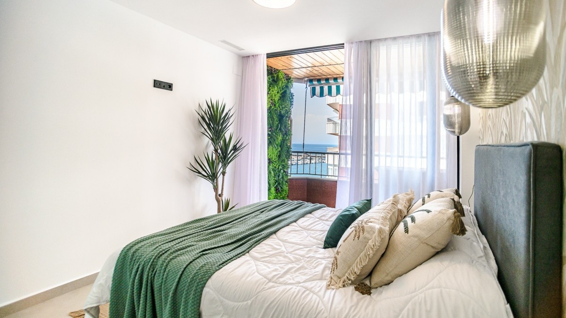 Återförsäljning - Lägenhet - Torrevieja - Torrevieja Centro