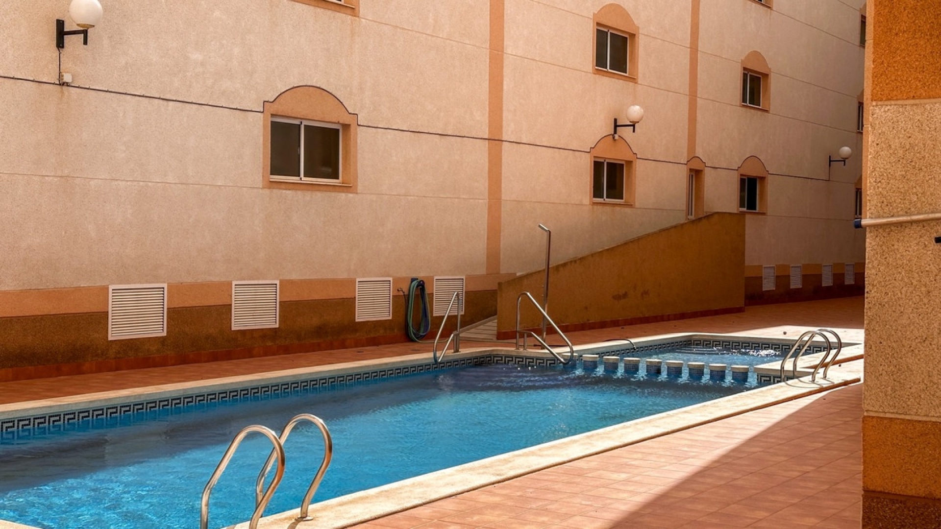 Återförsäljning - Lägenhet - Torrevieja - Torrevieja Centro