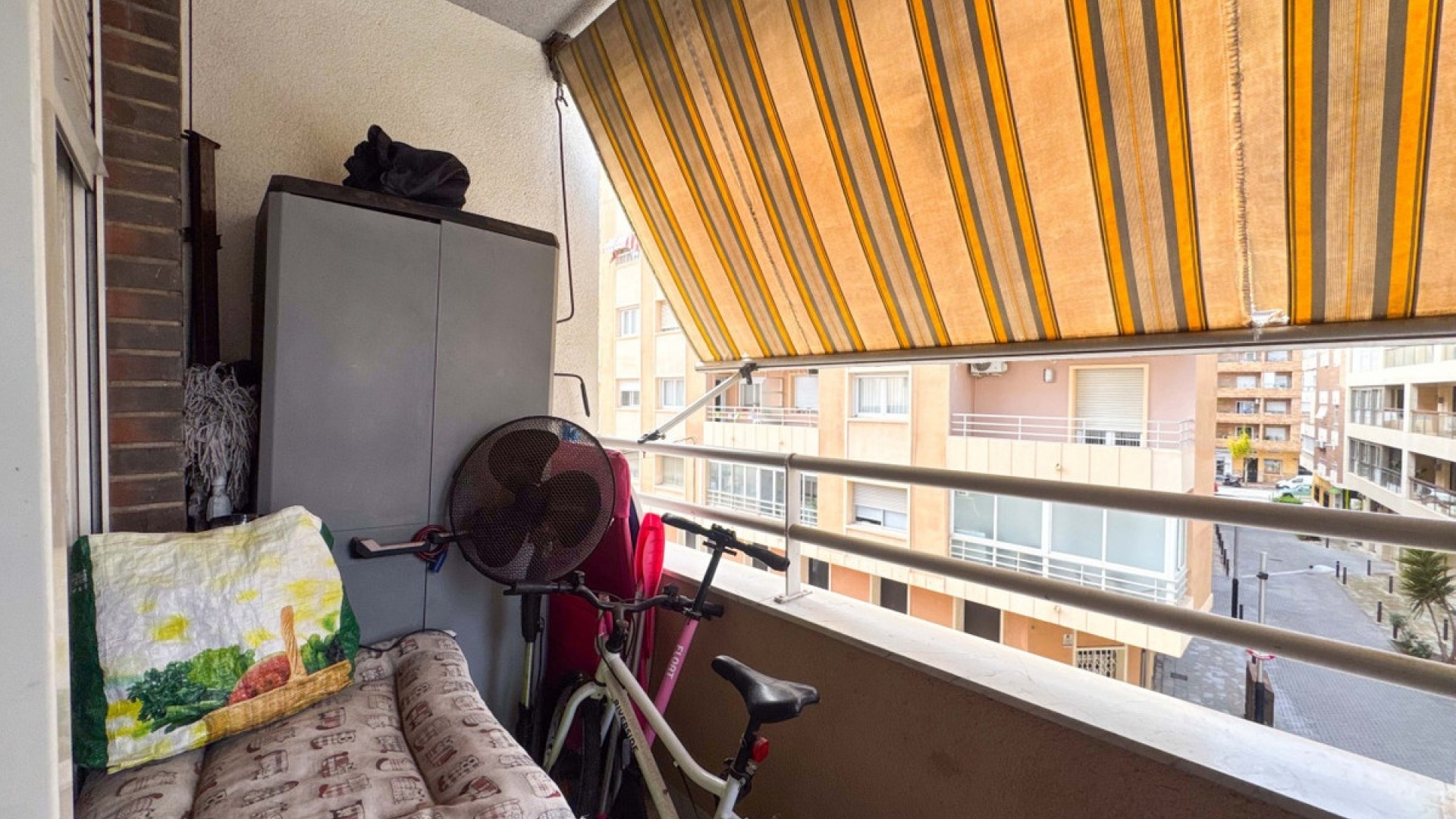 Återförsäljning - Lägenhet - Torrevieja - Torrevieja Centro