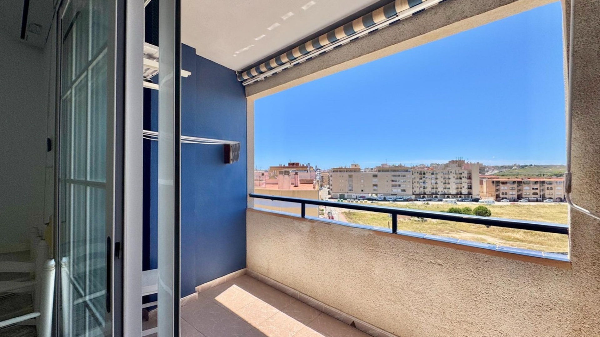 Återförsäljning - Lägenhet - Torrevieja - Torrevieja Centro