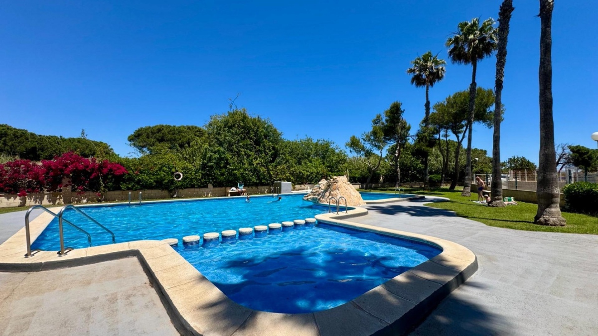 Återförsäljning - Lägenhet - Torrevieja - Torrevieja Centro