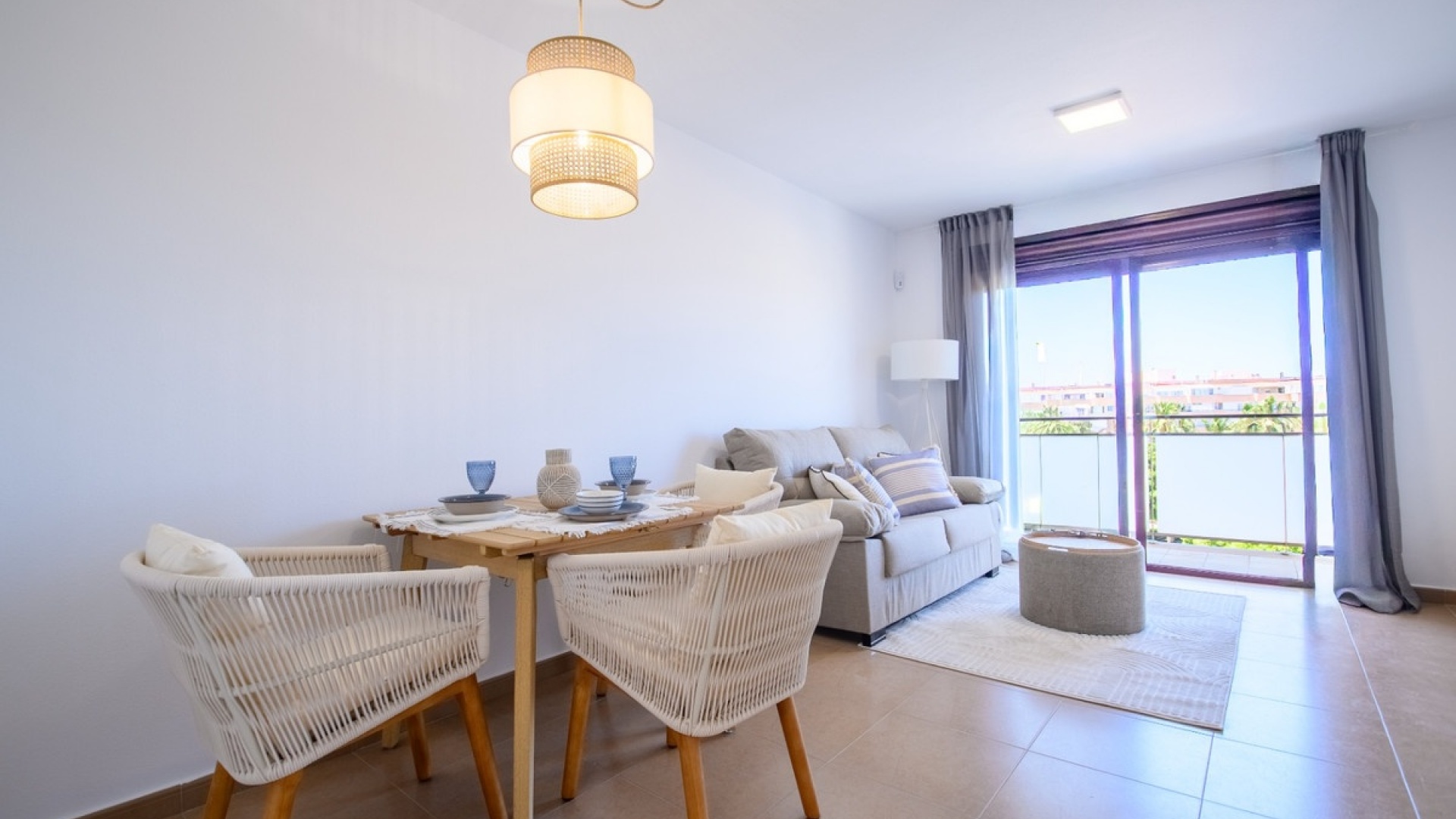 Återförsäljning - Lägenhet - Torrevieja - Torrevieja Centro