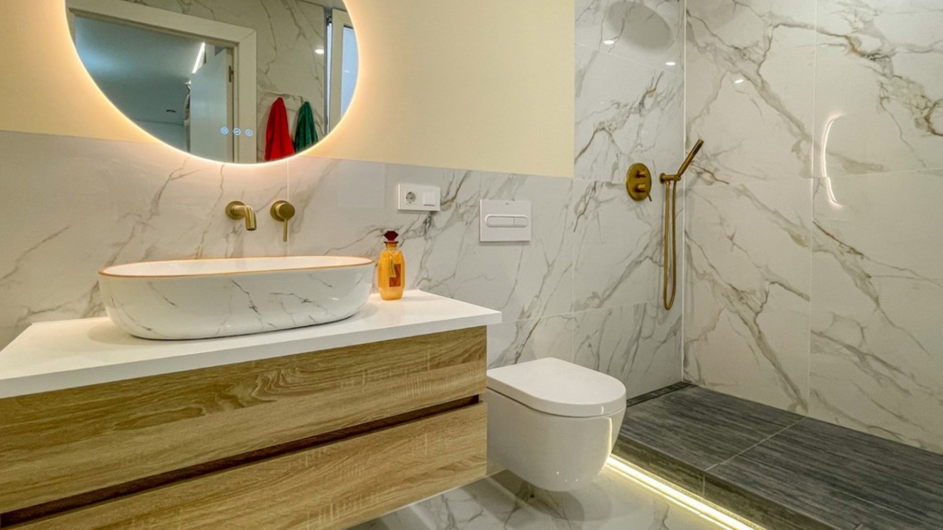Återförsäljning - Lägenhet - Torrevieja - Torrevieja Centro