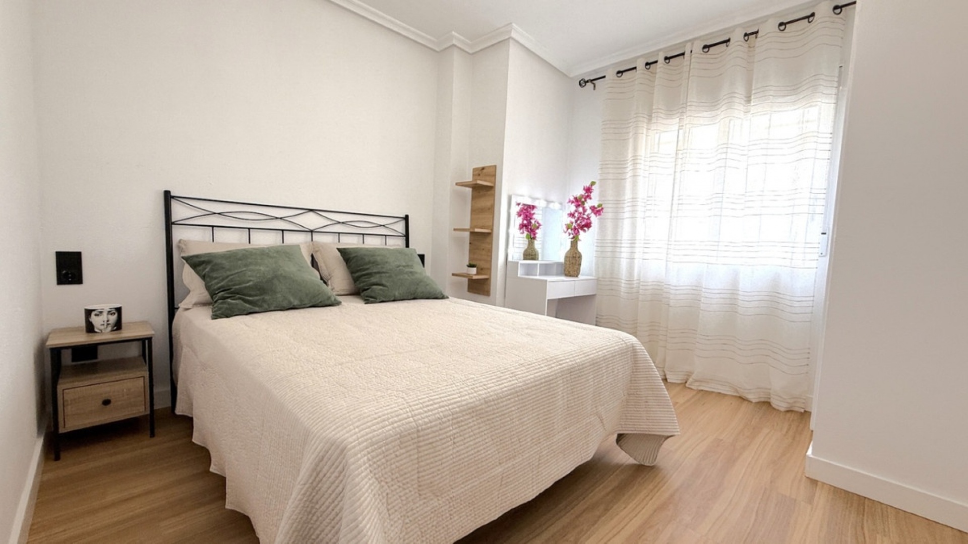 Återförsäljning - Lägenhet - Torrevieja - Torrevieja Centro
