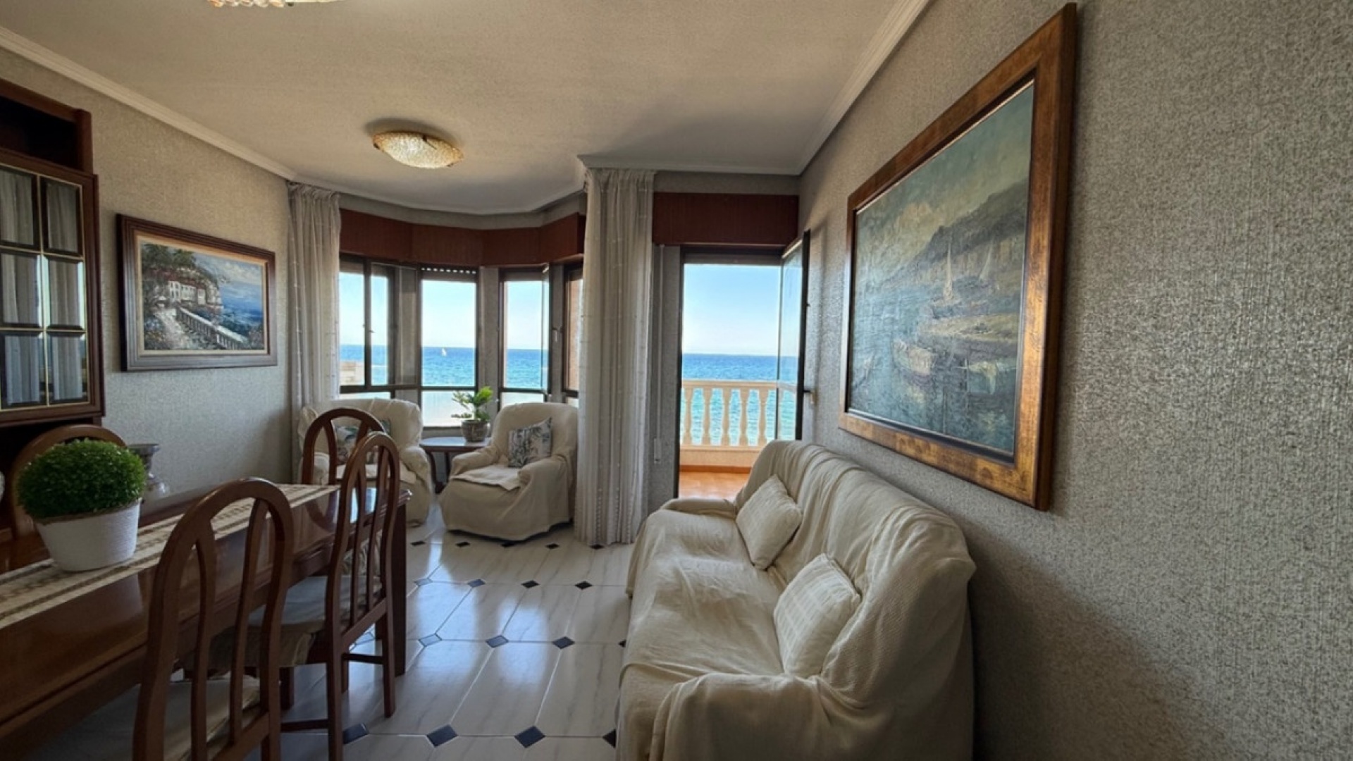 Återförsäljning - Lägenhet - Torrevieja - Torrevieja Centro