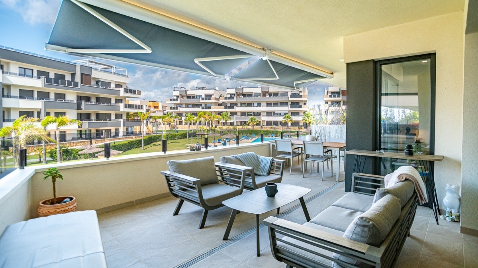 Återförsäljning - Lägenhet - Torrevieja - Torrevieja Centro
