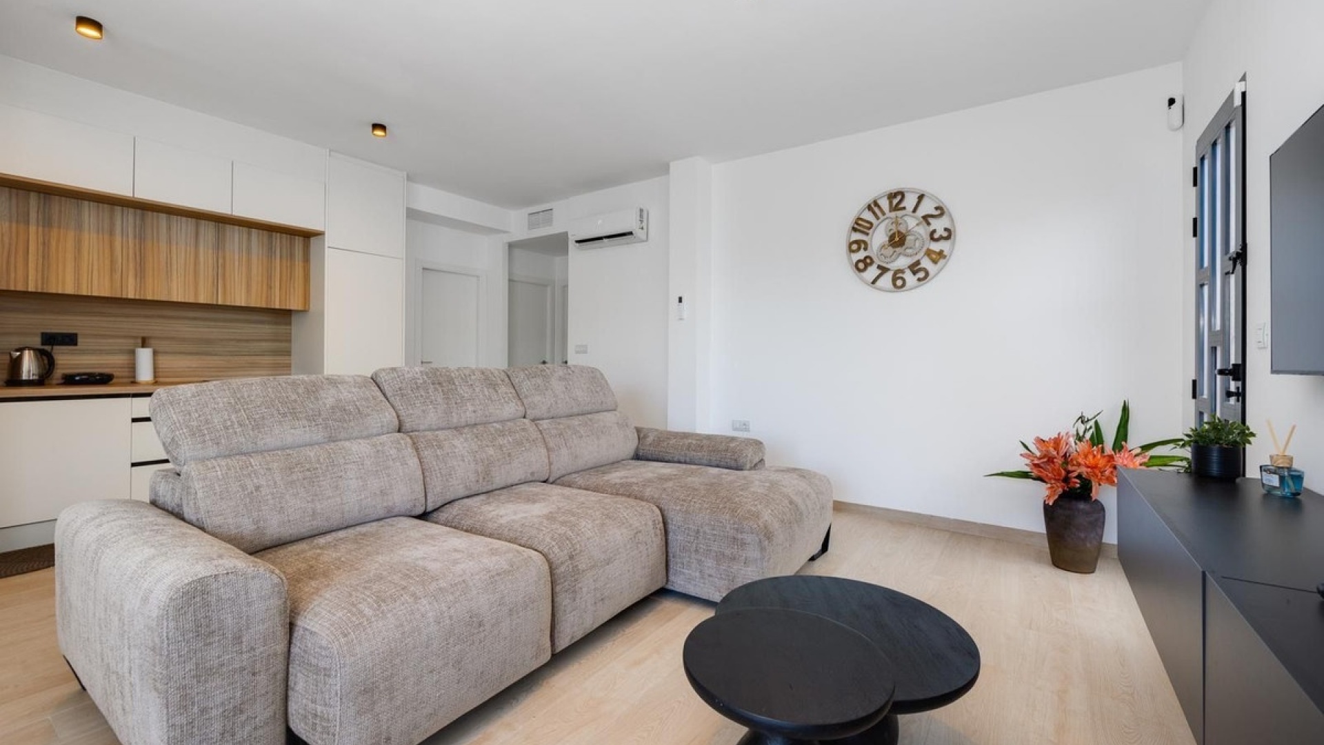 Återförsäljning - Lägenhet - Torrevieja - Torrevieja Centro