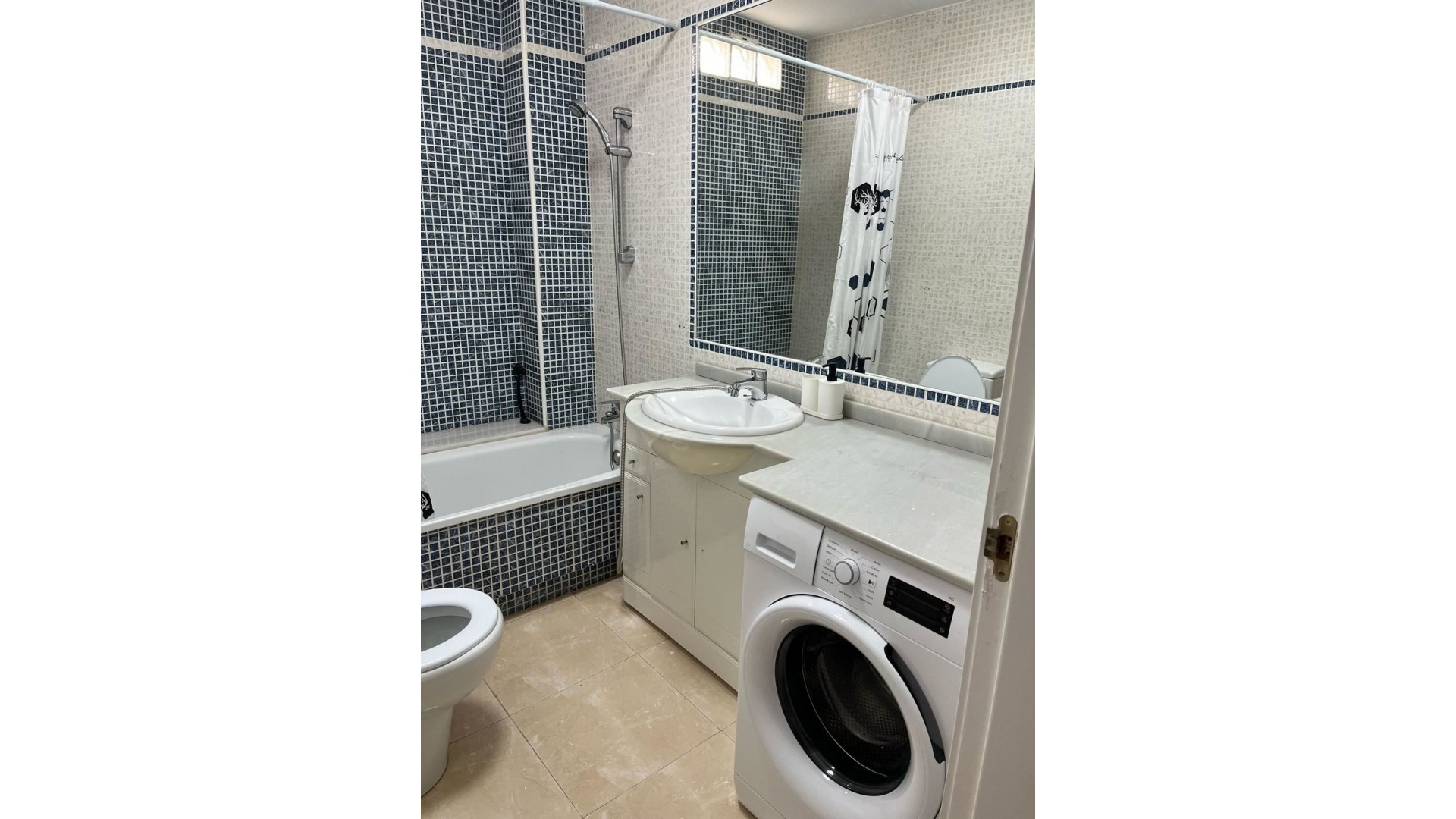 Återförsäljning - Lägenhet - Torrevieja - Torrevieja Centro