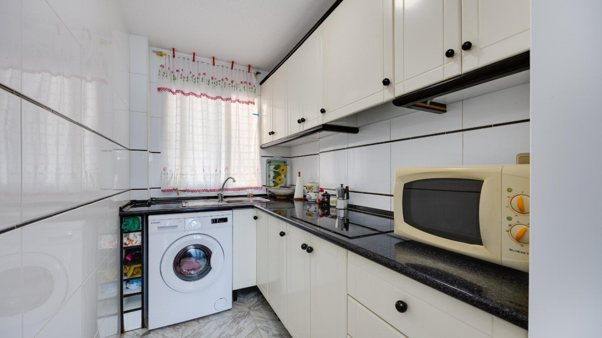 Återförsäljning - Lägenhet - Torrevieja - Torrevieja Centro