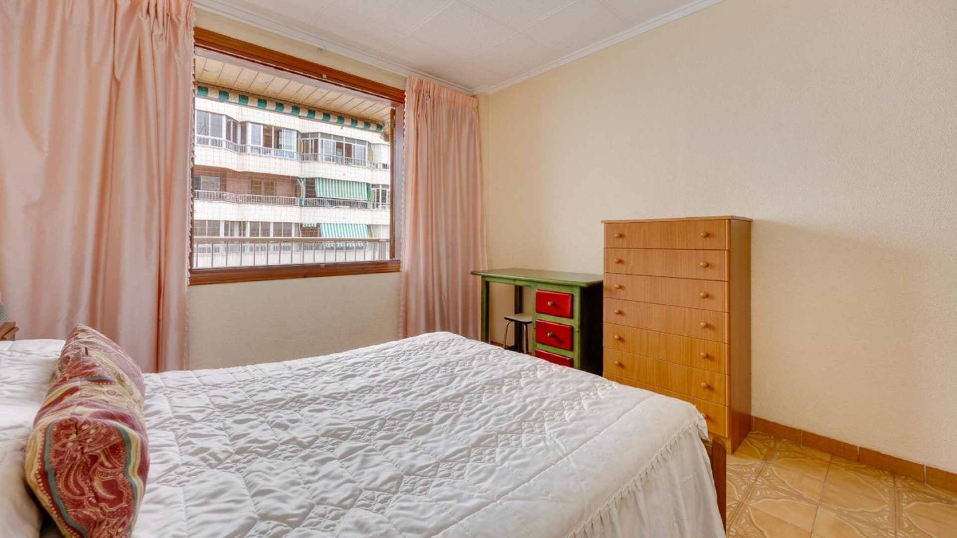 Återförsäljning - Lägenhet - Torrevieja - Torrevieja Centro