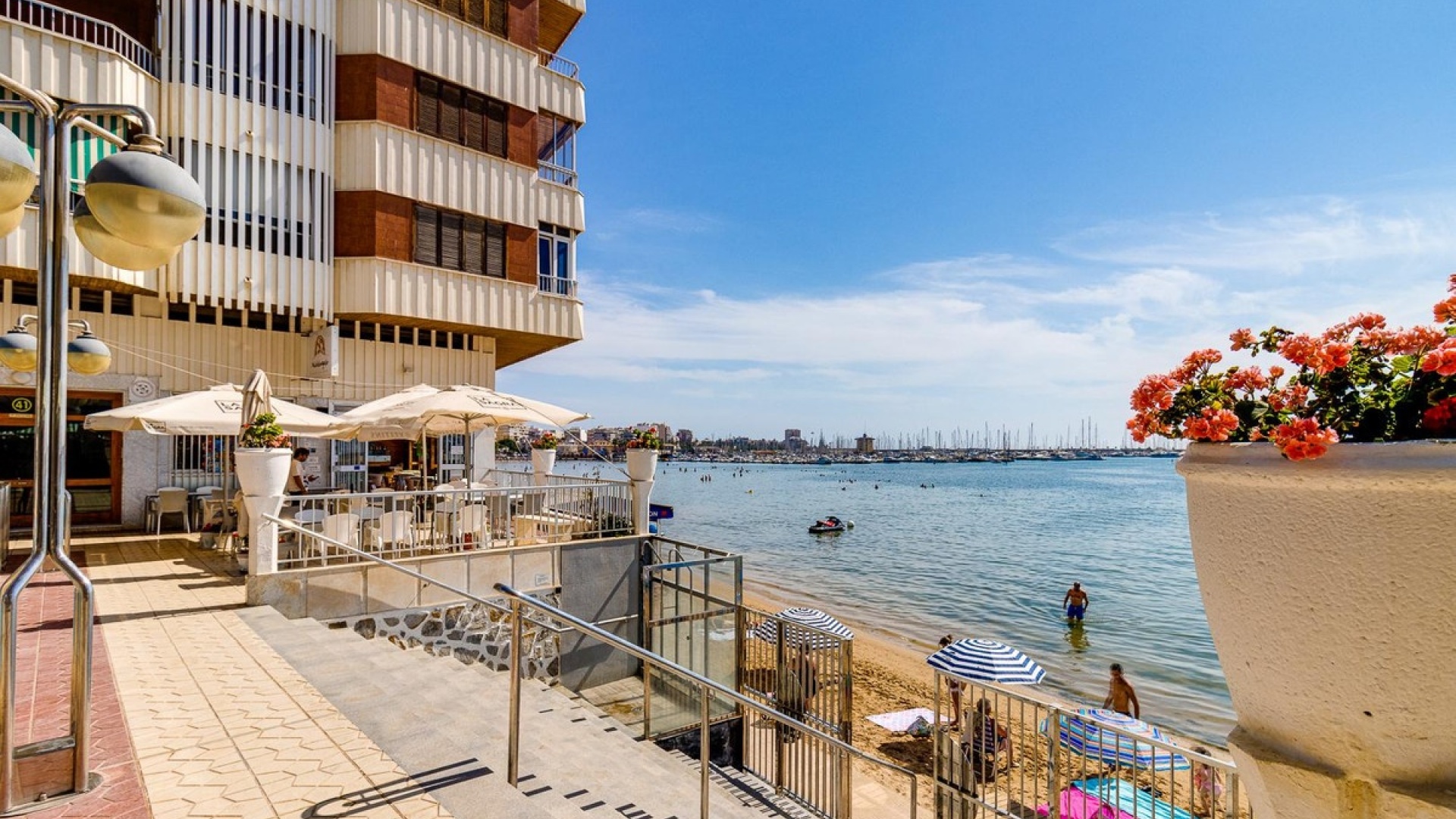 Återförsäljning - Lägenhet - Torrevieja - Torrevieja Centro