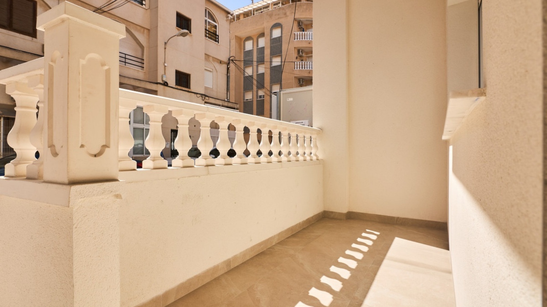 Återförsäljning - Lägenhet - Torrevieja - Torrevieja Centro
