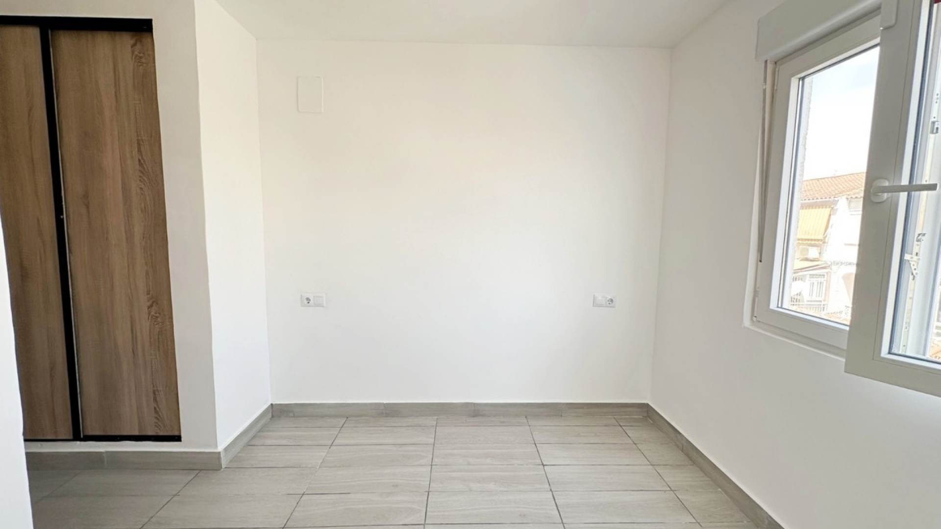 Återförsäljning - Lägenhet - Torrevieja - Torrevieja Centro